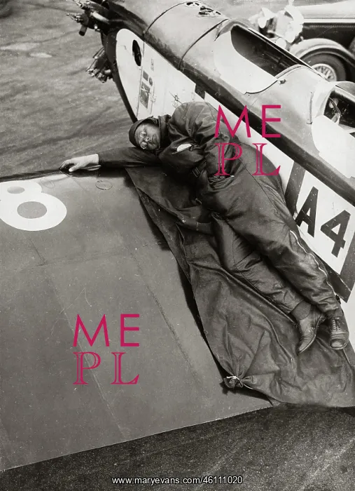 : More restful airplane pilot : More restful airplane pilot