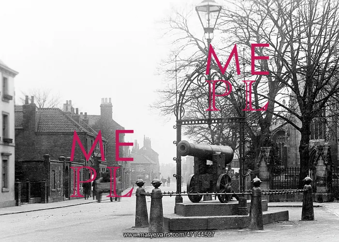  : Retford Old Cannon early 1900s
