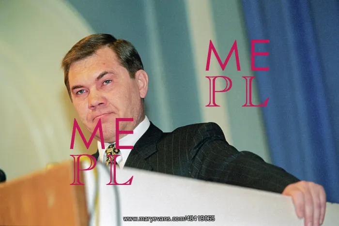 : Retired General Alexander Lebed at 1st Congress : Retired General Alexander Lebed at 1st Congress