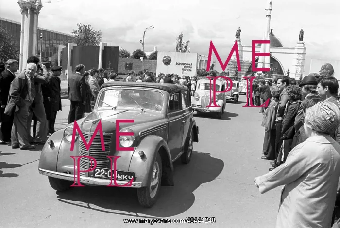 : Retro car show, 1976 : Retro car show, 1976