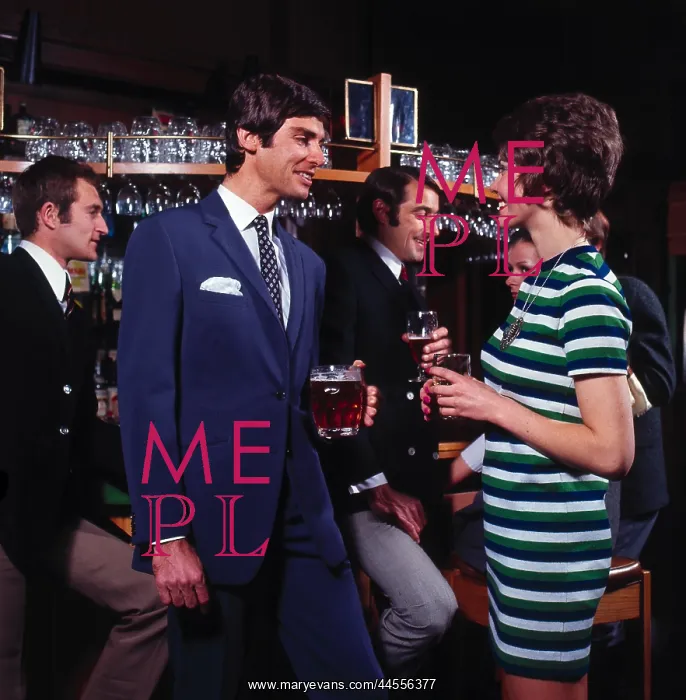  : Retro People drinking in a public house