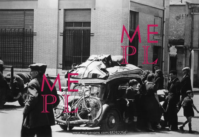 : Return of French refugees, 1940 : Return of French refugees, 1940