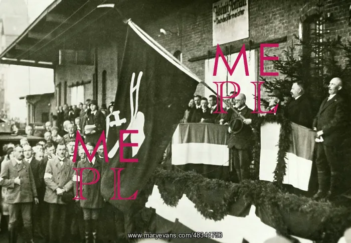 : Return of the protest flag, 1930 : Return of the protest flag, 1930