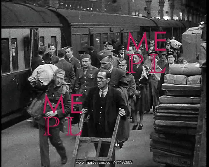 : Returning British Soldiers Disembarking From : Returning British Soldiers Disembarking From