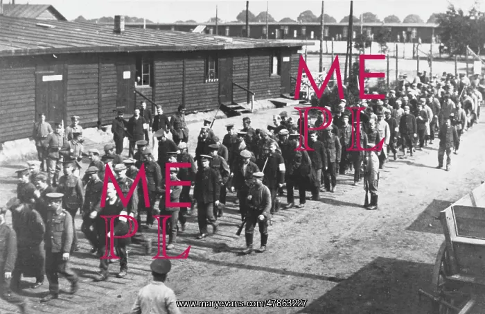 : Returning from Fatigue 1915 : Returning from Fatigue 1915