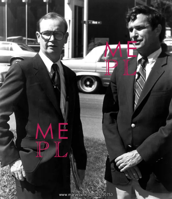 : Rev. Donald Wildmon with Hodding Carter ? : Rev. Donald Wildmon with Hodding Carter ?