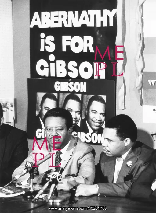 : Rev. Ralph Abernathy (left) and endorsed Kenneth : Rev. Ralph Abernathy (left) and endorsed Kenneth