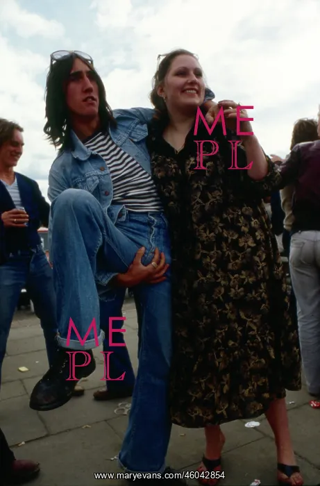 : Two revellers - Derby Day : Two revellers - Derby Day