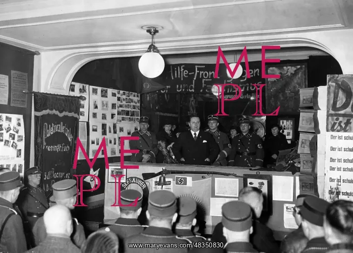 : The Revolutionsmuseum in Berlin, 1935 : The Revolutionsmuseum in Berlin, 1935