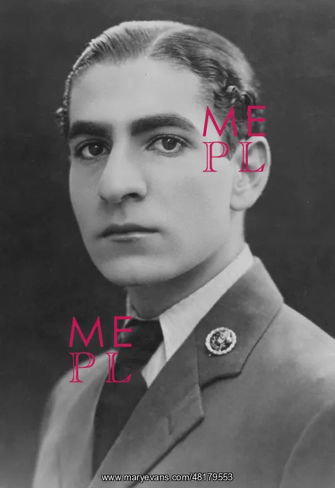 : Reza Pahlavi, 1939 : Reza Pahlavi, 1939