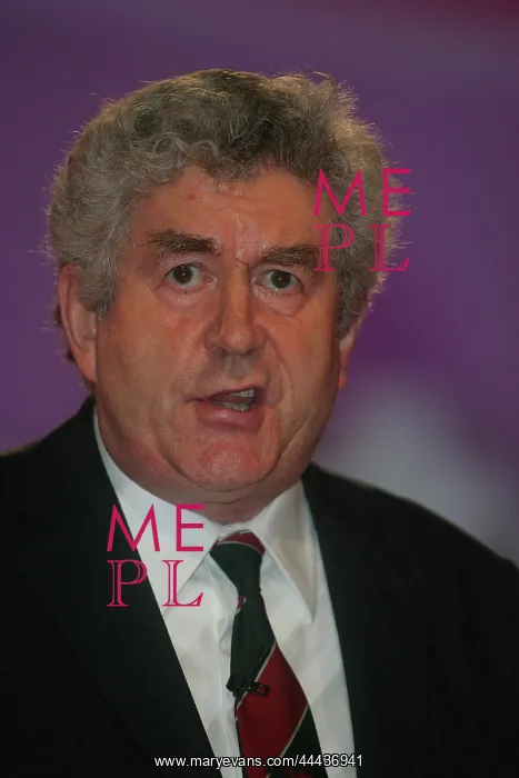 : Rhodri Morgan MP : Rhodri Morgan MP