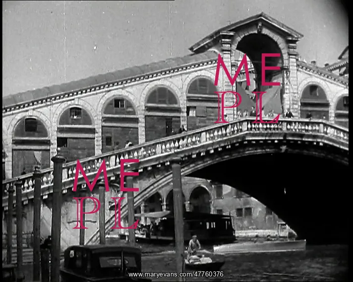 : Part of the Rialto Bridge in Venice With Pedestrians : Part of the Rialto Bridge in Venice With Pedestrians