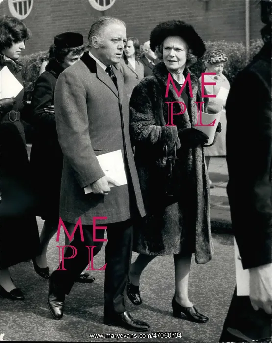 : Richard Attenborough and Dame Anna Neagle : Richard Attenborough and Dame Anna Neagle