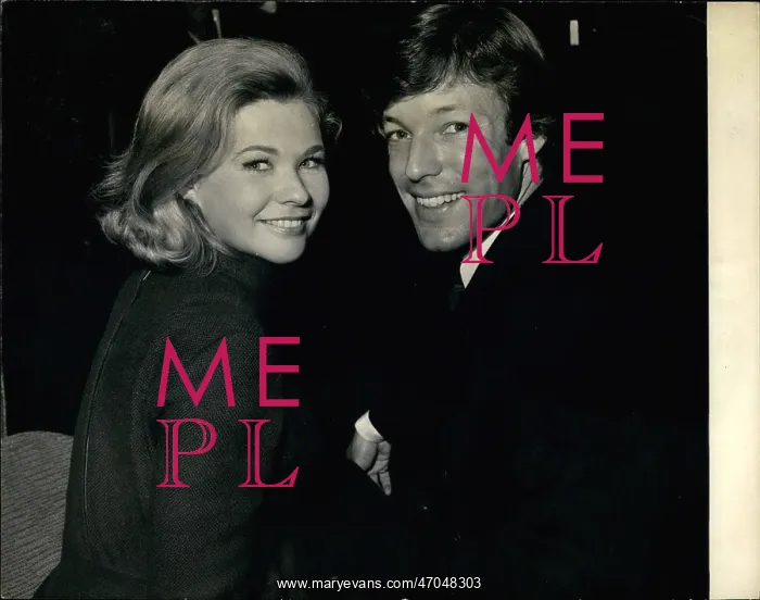 : Richard Chamberlain and Suzanne Neve, BBC2 series : Richard Chamberlain and Suzanne Neve, BBC2 series