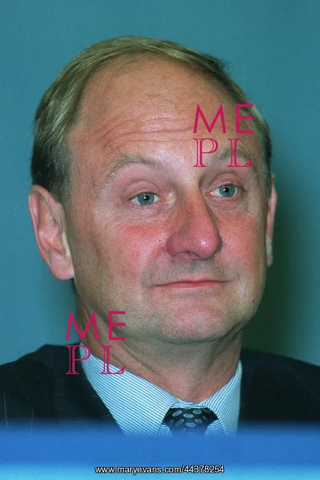  : Richard Needham MP