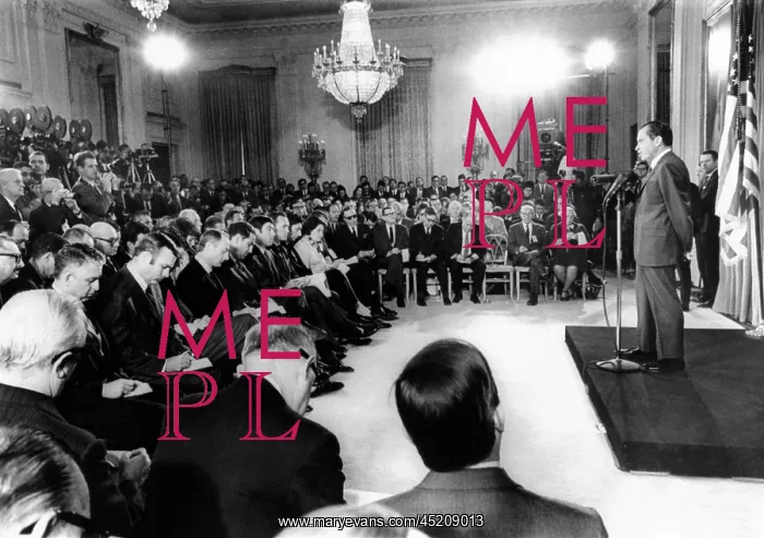 : Richard Nixon's first press conference as ? : Richard Nixon's first press conference as ?