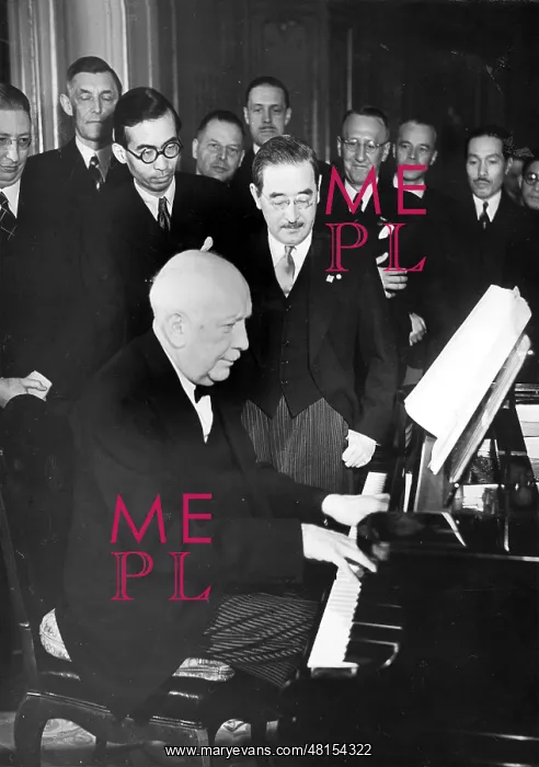 : Richard Strauss at the piano, 1940 : Richard Strauss at the piano, 1940