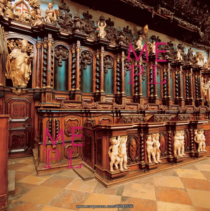 : Richly graven choir stalls : Richly graven choir stalls