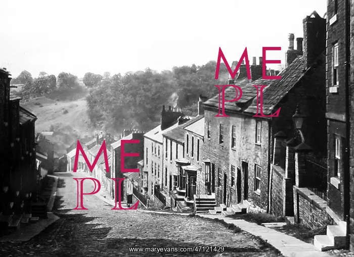  : Richmond in Yorkshire Bargate 1940s