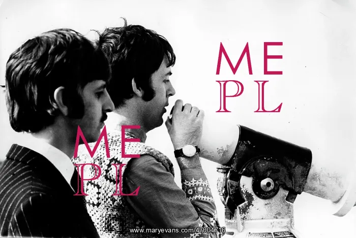 : Ringo Starr and Paul McCartney with telescope : Ringo Starr and Paul McCartney with telescope