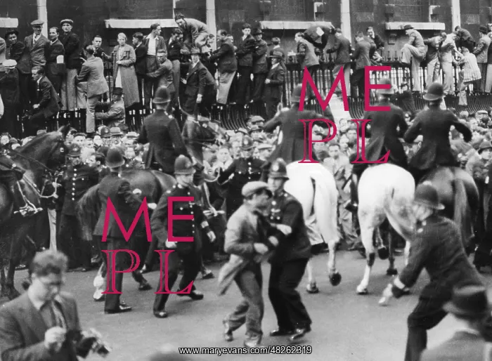 : Riots in London, 1937 : Riots in London, 1937