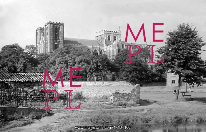  : Ripon Cathedral in the 1930s