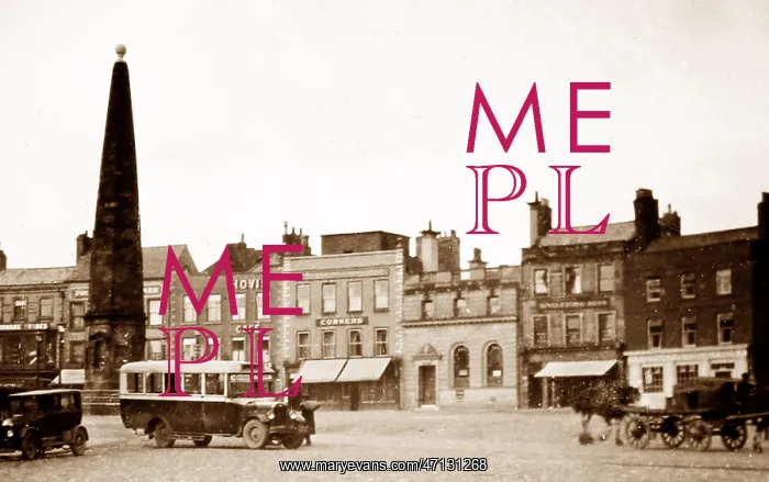  : Ripon Market Place, 1920 / 30s maybe