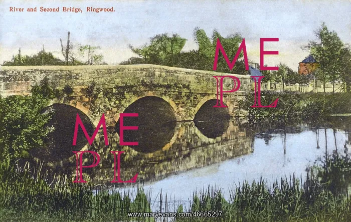 : River Avon & Second Bridge, Ringwood, New Forest, Hampshire : River Avon & Second Bridge, Ringwood, New Forest, Hampshire