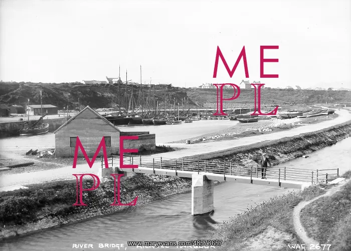 : River Bridge, Kilkeel Harbour : River Bridge, Kilkeel Harbour