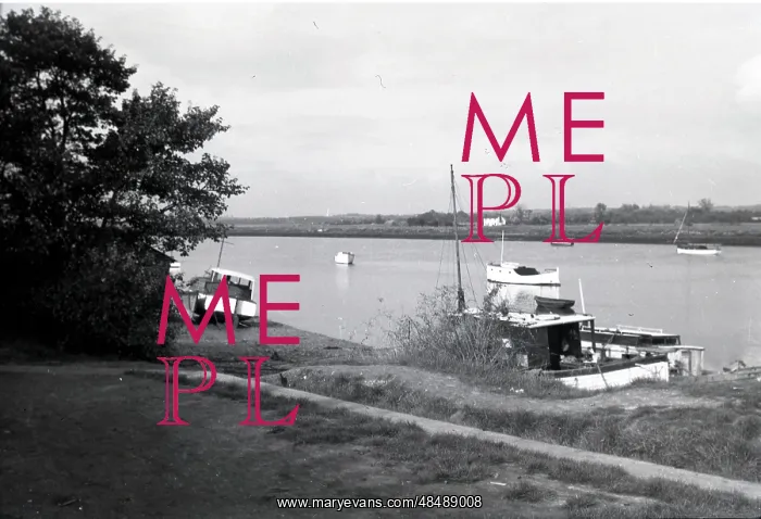 : The River Crouch, Kent : The River Crouch, Kent