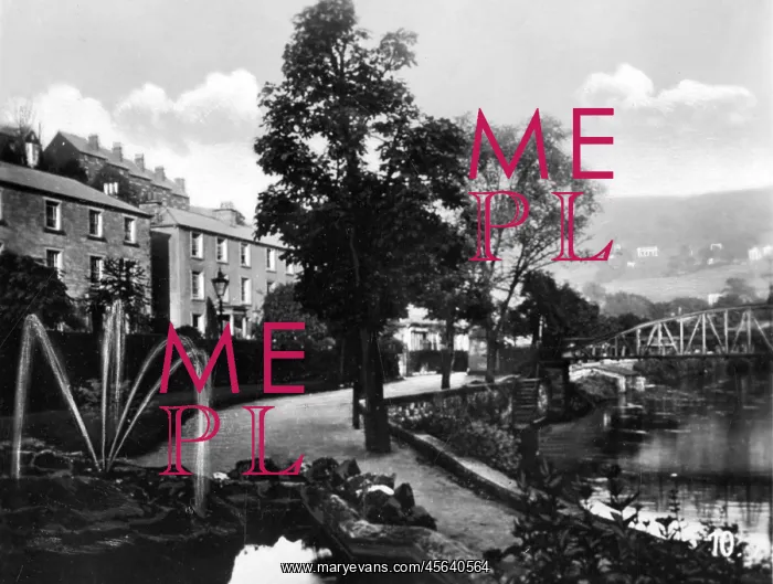: River Derwent and Park, Matlock Bath, Derbyshire : River Derwent and Park, Matlock Bath, Derbyshire