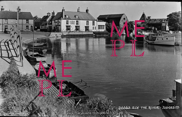 : The River in Ely : The River in Ely