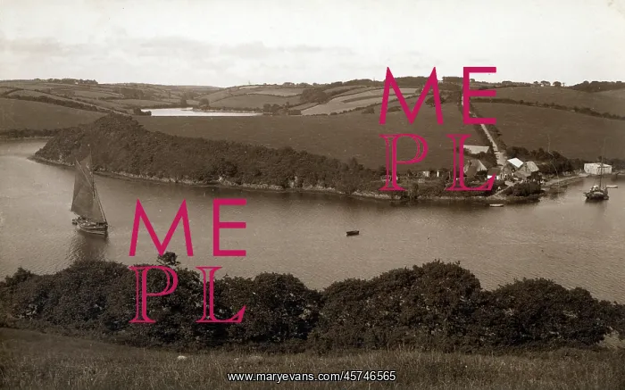  : River Fal near St Mawes, Cornwall