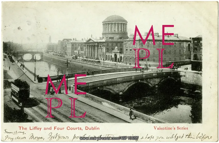  : The River Liffey and Four Courts, Dublin, Ireland