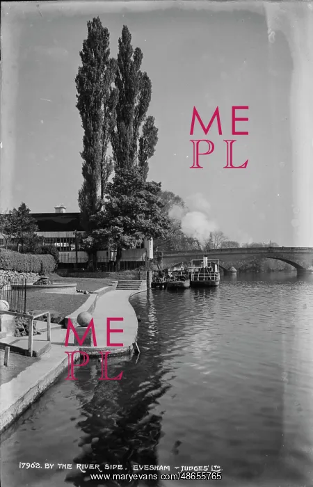 : By the River Side, Evesham : By the River Side, Evesham