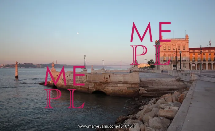 : River Tagus and Placa do Commercio, Lisbon, Portugal : River Tagus and Placa do Commercio, Lisbon, Portugal