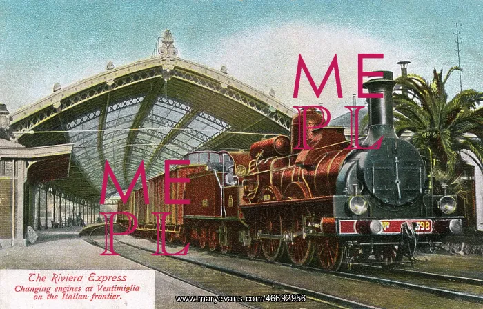 : Riviera Express - changing engines at Ventimiglia : Riviera Express - changing engines at Ventimiglia