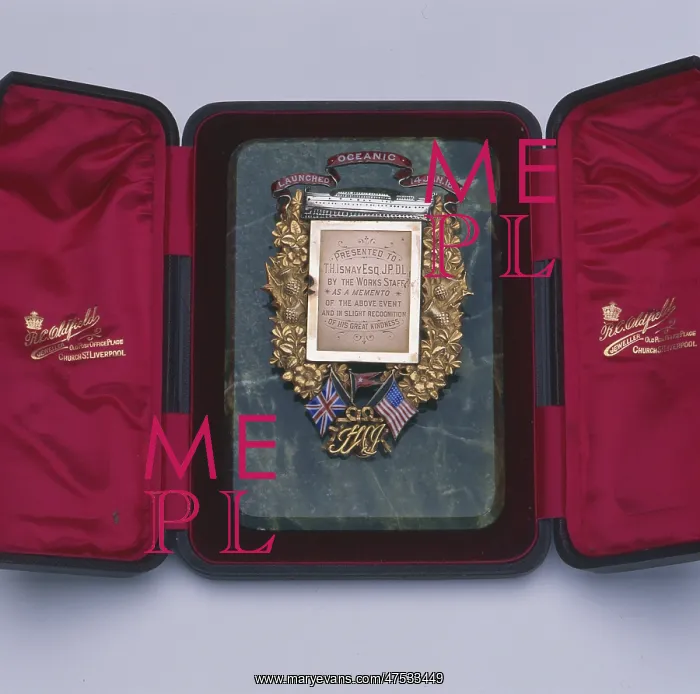 : RMS Oceanic medal : RMS Oceanic medal