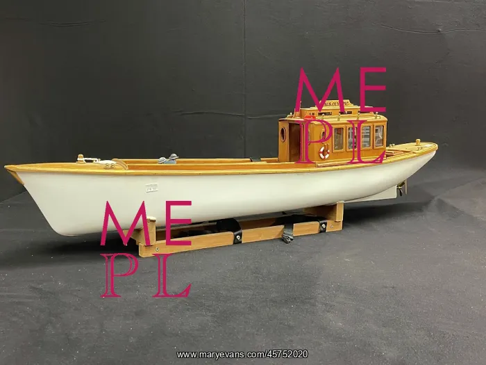 : RMS Olympic, radio-controlled model boat : RMS Olympic, radio-controlled model boat