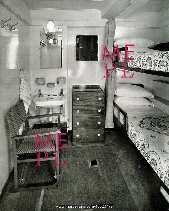  : RMS Queen Mary, Third Class Cabin