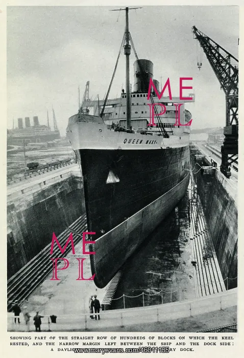 : R.M.S. Queen Mary in dry dock, Southampton, April 1936 : R.M.S. Queen Mary in dry dock, Southampton, April 1936