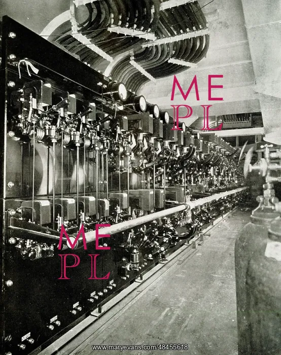  : RMS Queen Mary, engine room