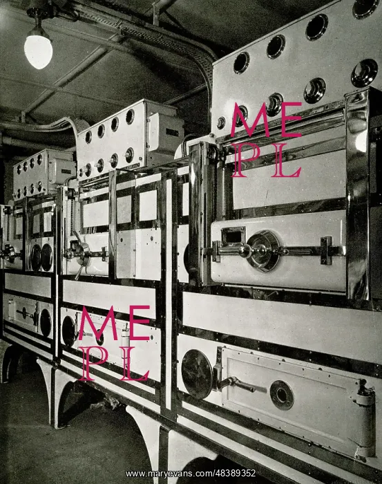 : RMS Queen Mary, row of baker's ovens : RMS Queen Mary, row of baker's ovens
