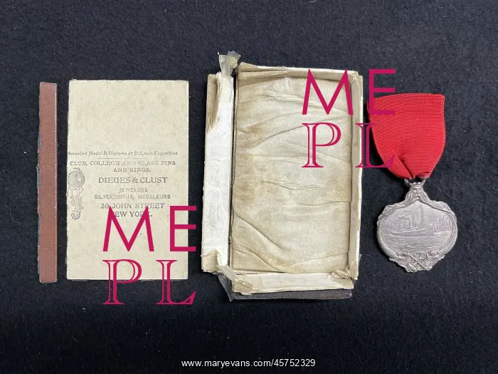  : RMS Titanic, Harold Cottam Collection, Carpathia silver meda