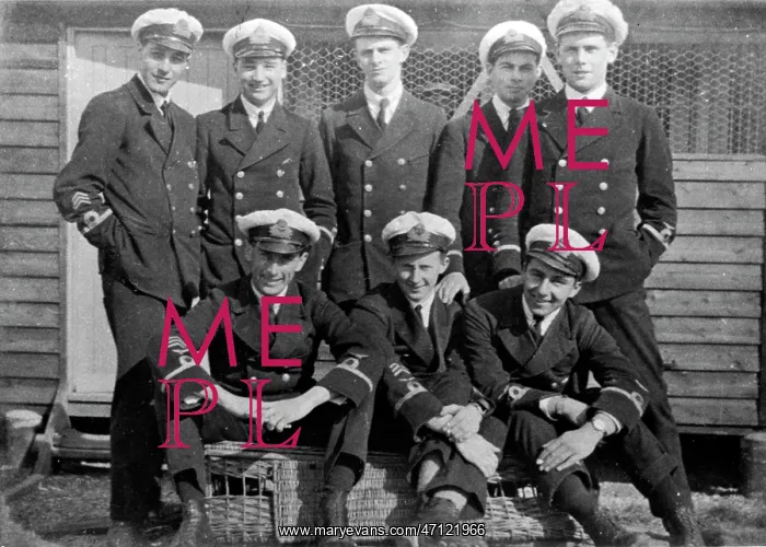  : RNAS Pilots at Newhaven early 1900s