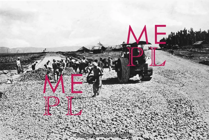 : Road construction in Ethiopia during the Italian occupation : Road construction in Ethiopia during the Italian occupation