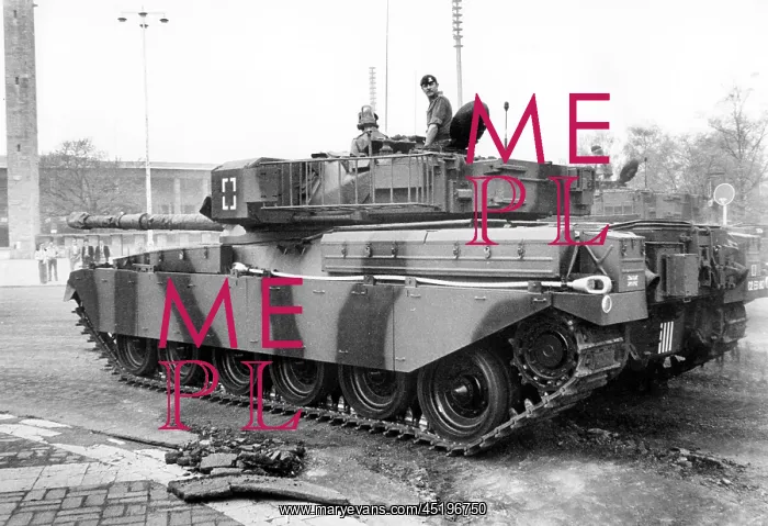 : Road damages by British tanks in Berlin : Road damages by British tanks in Berlin
