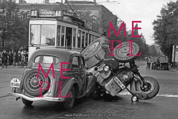 : Road traffic accidents until 1945 : Road traffic accidents until 1945