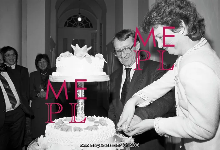 : Roald Sagdeev and Susan Eisenhower getting married, 1990 : Roald Sagdeev and Susan Eisenhower getting married, 1990