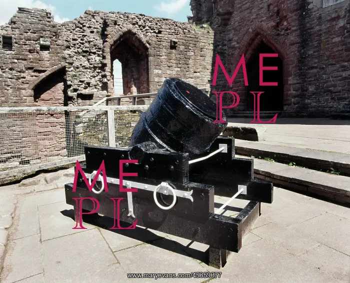 : Roaring Meg, Goodrich Castle : Roaring Meg, Goodrich Castle